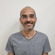 Prof Eitan Hirsch